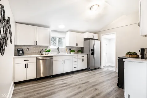 4046 Rookwood Indianapolis IN 46208