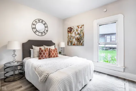 4046 Rookwood Indianapolis IN 46208