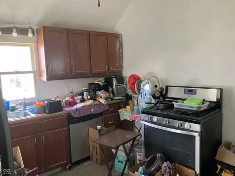 1534 S P Street Elwood IN 46036