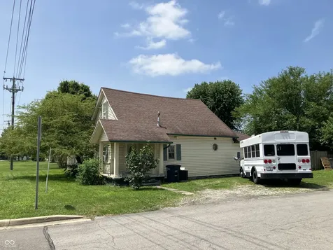 1534 S P Street Elwood IN 46036