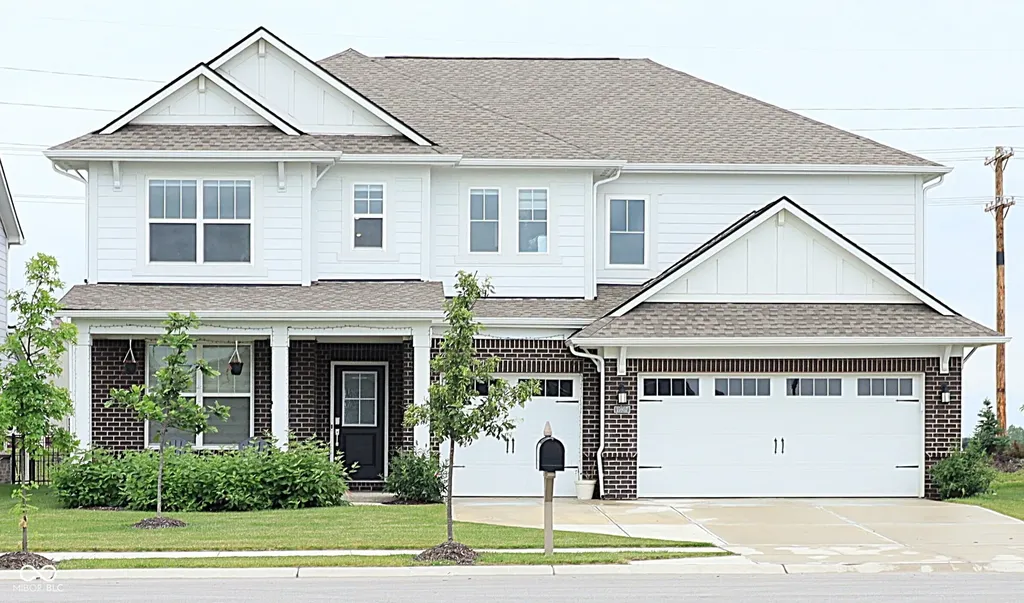 15907 Black Willow Fishers IN 46040