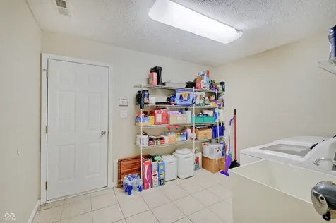 1136 Beal Court Indianapolis IN 46217