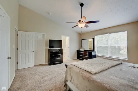 1136 Beal Court Indianapolis IN 46217