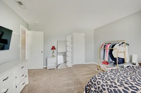 1136 Beal Court Indianapolis IN 46217