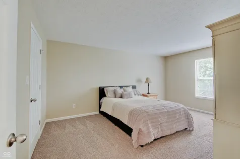 1136 Beal Court Indianapolis IN 46217