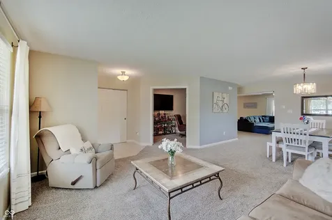 1136 Beal Court Indianapolis IN 46217