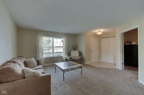 1136 Beal Court Indianapolis IN 46217
