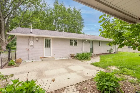 638 Karen Drive Zionsville IN 46077