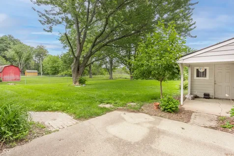 638 Karen Drive Zionsville IN 46077
