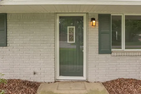 638 Karen Drive Zionsville IN 46077