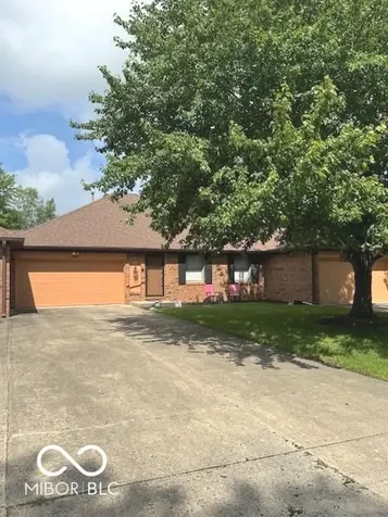 1220 Willow Springs Boulevard Brownsburg IN 46112