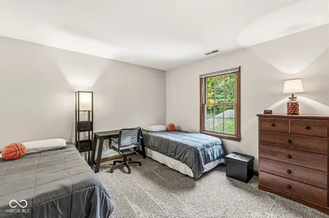2068 Aspen Drive Avon IN 46123