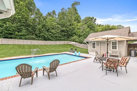 2068 Aspen Drive Avon IN 46123