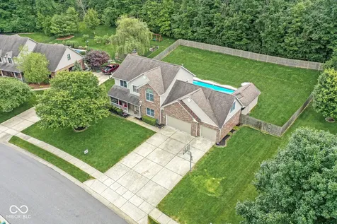 2068 Aspen Drive Avon IN 46123