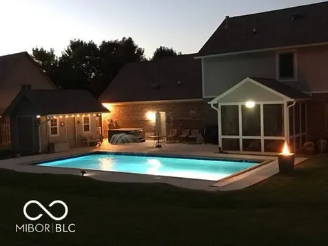 2068 Aspen Drive Avon IN 46123