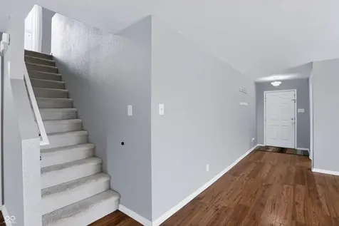 8010 Grove Berry Way Indianapolis IN 46239