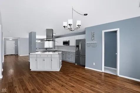 8010 Grove Berry Way Indianapolis IN 46239