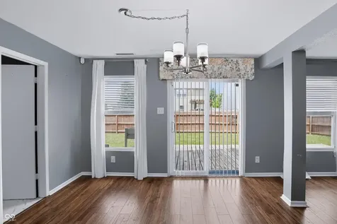 8010 Grove Berry Way Indianapolis IN 46239