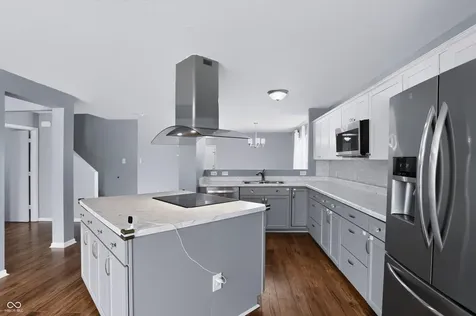 8010 Grove Berry Way Indianapolis IN 46239