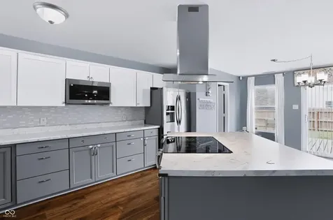 8010 Grove Berry Way Indianapolis IN 46239