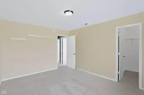 8010 Grove Berry Way Indianapolis IN 46239