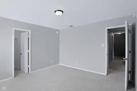 8010 Grove Berry Way Indianapolis IN 46239