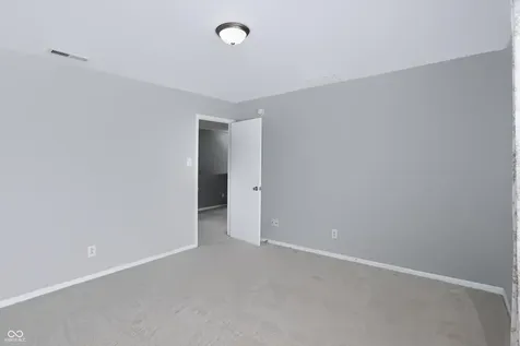 8010 Grove Berry Way Indianapolis IN 46239