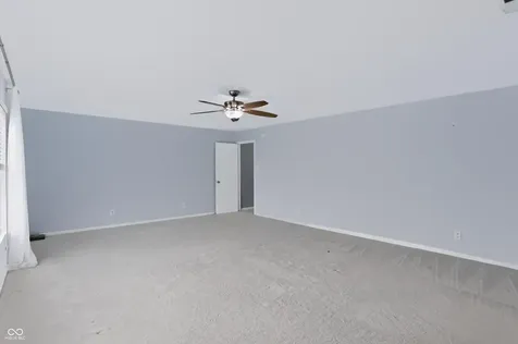 8010 Grove Berry Way Indianapolis IN 46239