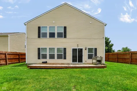 8010 Grove Berry Way Indianapolis IN 46239