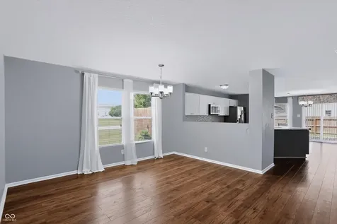 8010 Grove Berry Way Indianapolis IN 46239