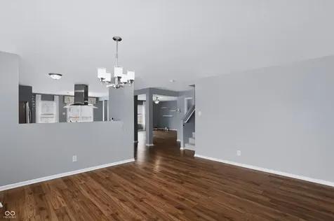 8010 Grove Berry Way Indianapolis IN 46239