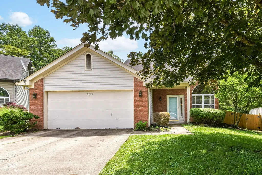 7573 Sycamore Grove Court Indianapolis IN 46260