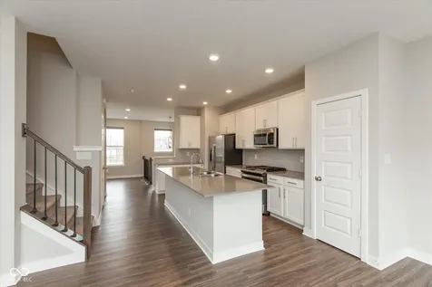 7247 Barker Street Carmel IN 46033