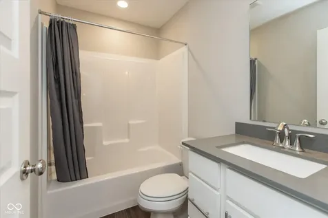7247 Barker Street Carmel IN 46033
