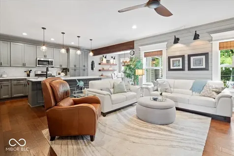 9749 Thorne Cliff Way Fishers IN 46037