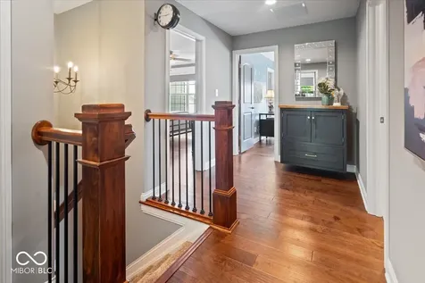 9749 Thorne Cliff Way Fishers IN 46037