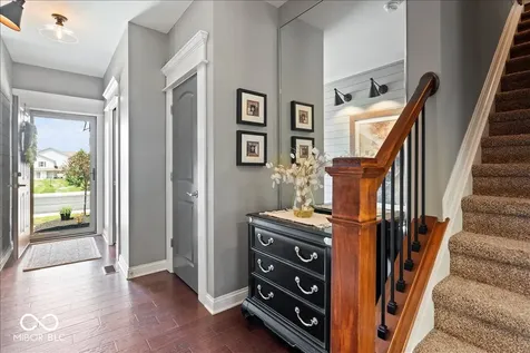 9749 Thorne Cliff Way Fishers IN 46037