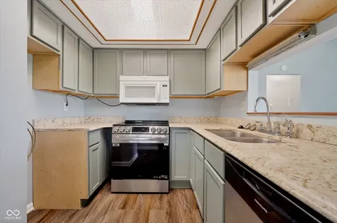 5753 Bradston Way Indianapolis IN 46237