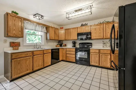 11224 Garrick Court Fishers IN 46038