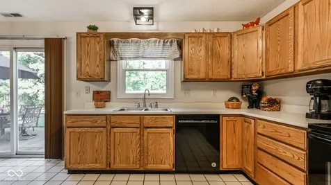 11224 Garrick Court Fishers IN 46038
