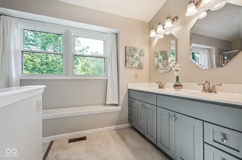 11224 Garrick Court Fishers IN 46038