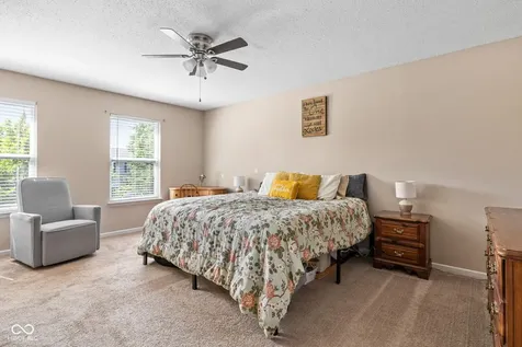 5687 N Jamestown Drive Mccordsville IN 46055