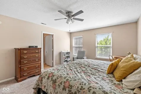 5687 N Jamestown Drive Mccordsville IN 46055