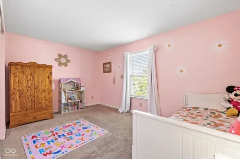 5687 N Jamestown Drive Mccordsville IN 46055