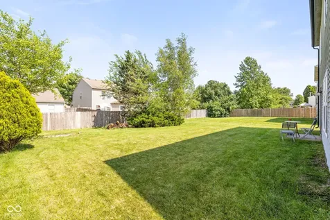 5687 N Jamestown Drive Mccordsville IN 46055