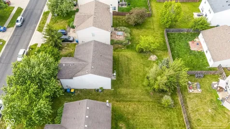5687 N Jamestown Drive Mccordsville IN 46055