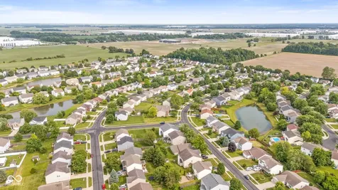 5687 N Jamestown Drive Mccordsville IN 46055