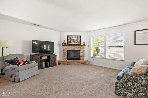 5687 N Jamestown Drive Mccordsville IN 46055