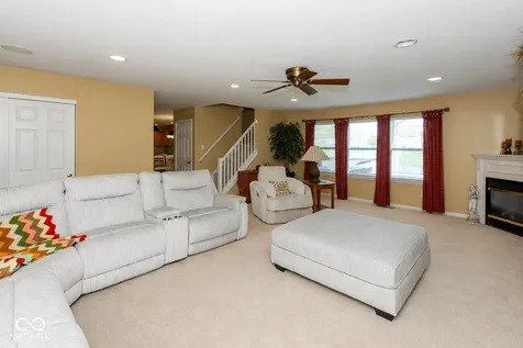 10526 Pokagon Way Indianapolis IN 46239