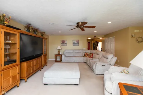 10526 Pokagon Way Indianapolis IN 46239